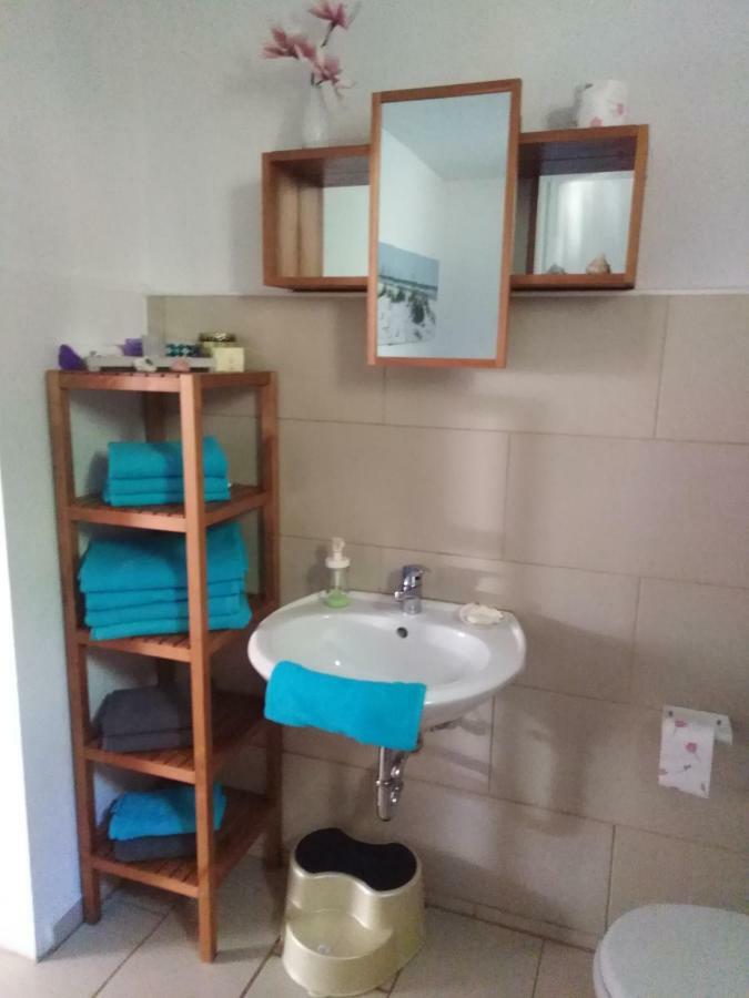 Ferienwohnung Wettin Buitenkant foto